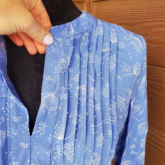 Old Navy Periwinkle Blue Pintuck Swing Tunic Long Sleeve Floral Mini Dress NWOT - Picture 9 of 16